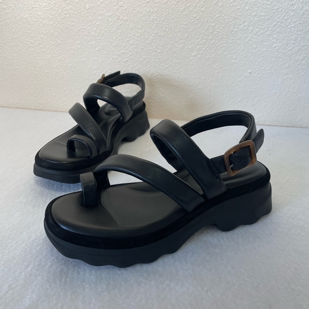 Vince Black Leather Chunky Platform Sandals | Bold, Minimalist Vibe | Size 6.5